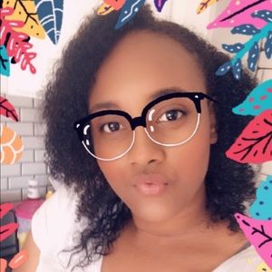 Meet your Posher, Tiara